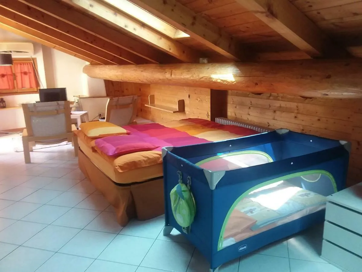 Apartment Ferienwohnung Casa Di Lena Gravedona Italien